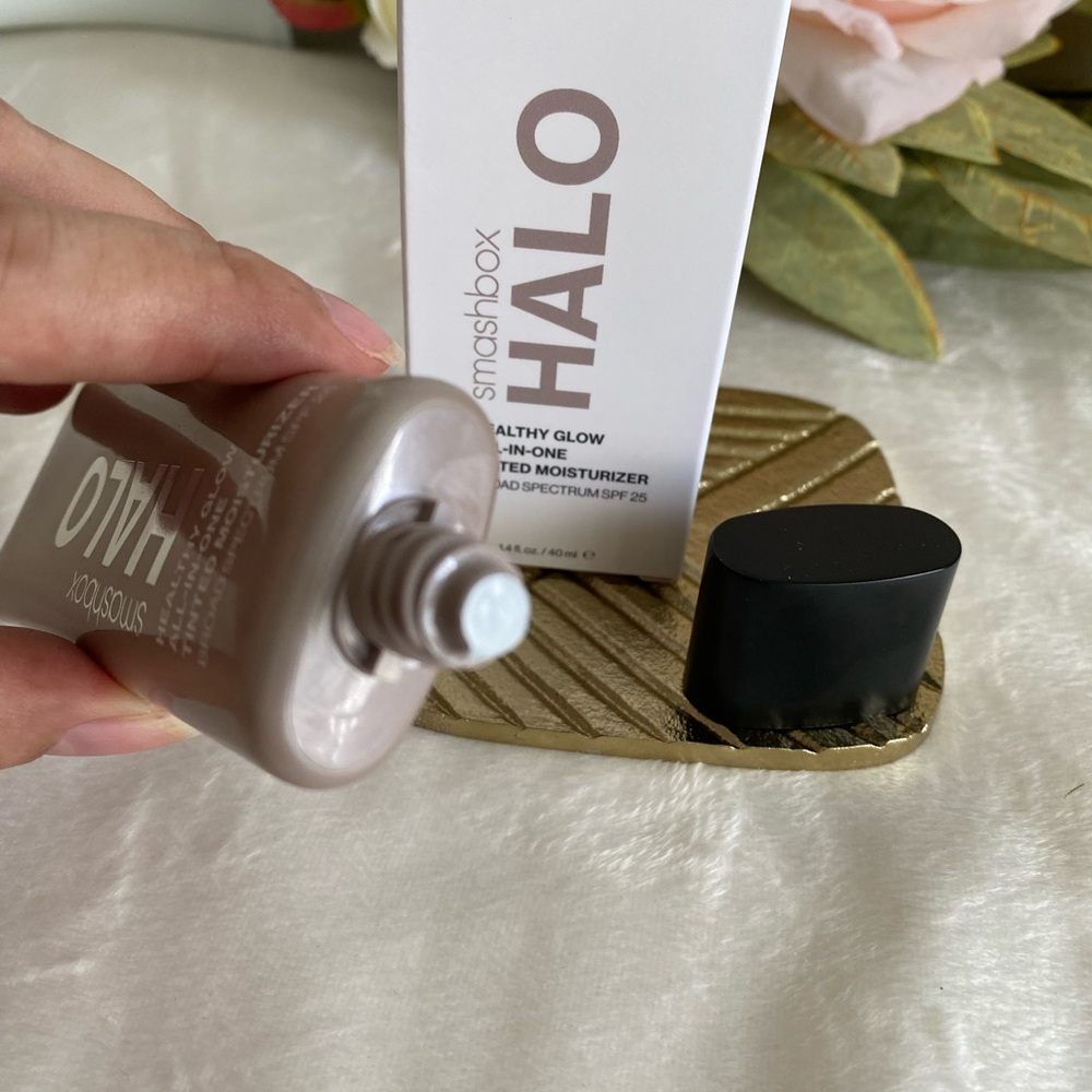 Smashbox Halo Tinted Moisturizer COLOR DEEP SIZE 1.4 fl oz - Picture 8 of 8